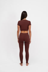 Contour Fit Leggings Brown tajice i top za zene Etre straznja strana