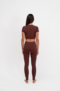 Contour Fit Leggings Brown tajice i top za zene Etre straznja strana