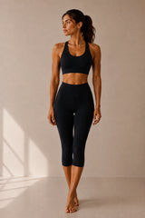 crop-leggings-top-etre_lifestyle