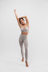Top ActiveFit light gray siva boja zenske tajice i top za fitness woman leggings etre