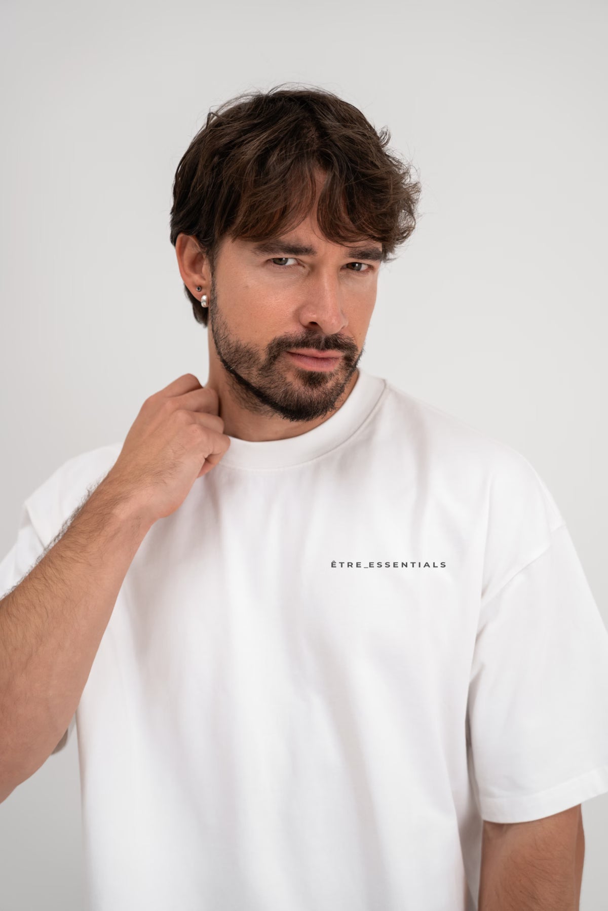Bijela muška majica Essentials White Être - oversized fit, okrugli ovratnik, ÊTRE.ESSENTIALS logo, premium casual odjeća