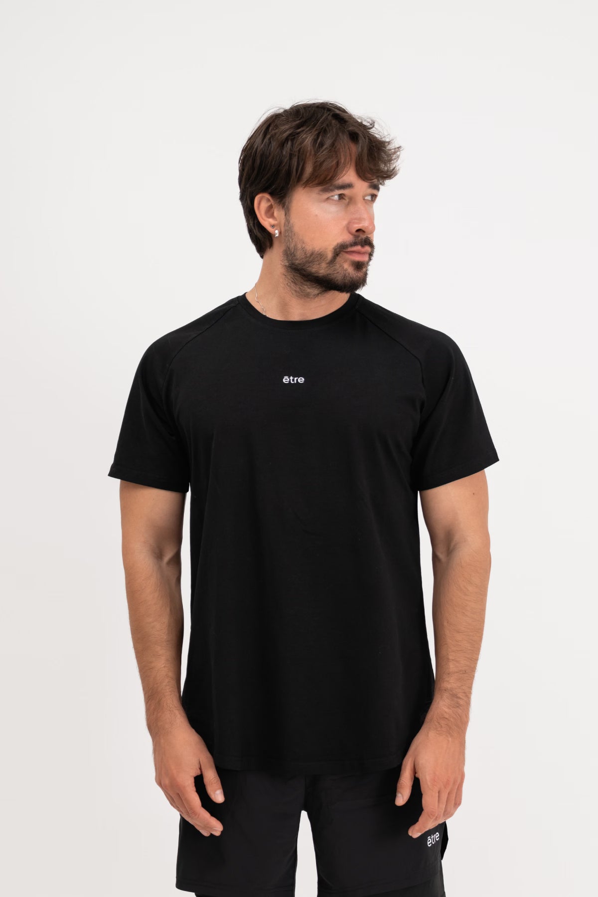 Crna muška majica Perform Black Être - kratki rukavi, Être logo, premium sportska odjeća za muškarce