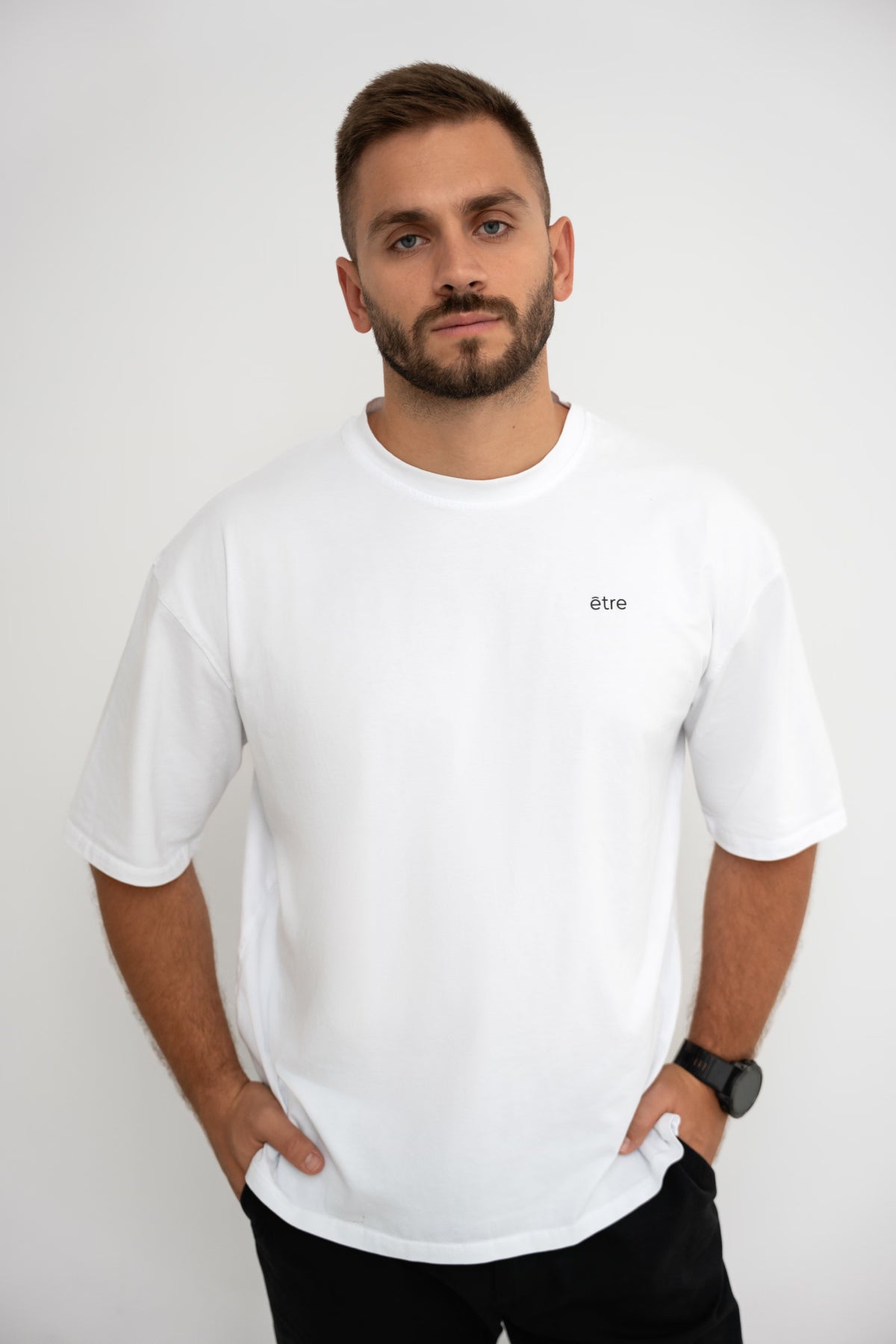 Bijela muška majica Urban White Être - kratki rukavi, Être logo, premium sportska odjeća za muškarce